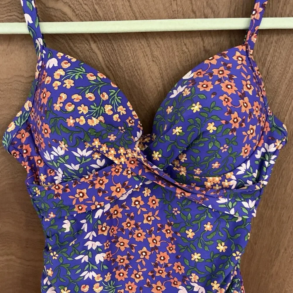 Nip Tuck Swimsuit Floral  Purple One Piece C/D Fit Cup Size 6 Swim Wear Slimming - Picture 3 of 14